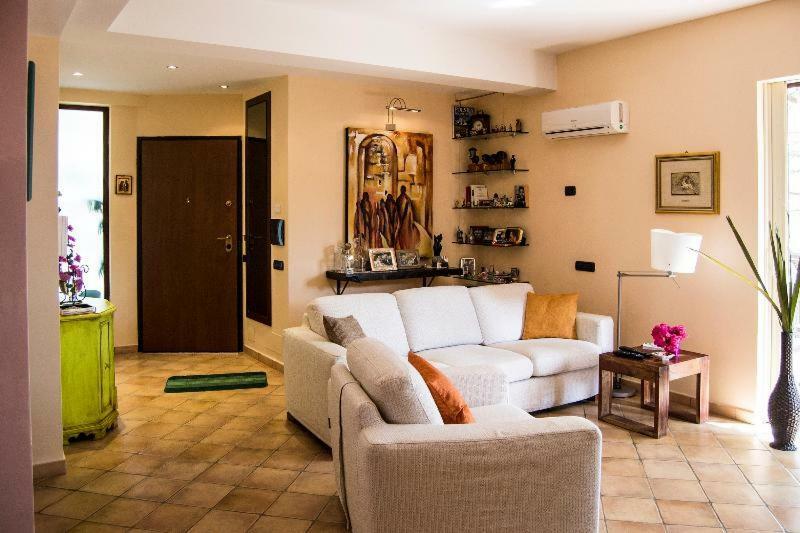 Casa Vacanze Gallodoro Letojanni Dış mekan fotoğraf